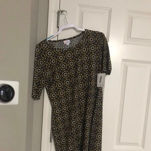 Lula Roe Julia- Black, white and yellow. NWT